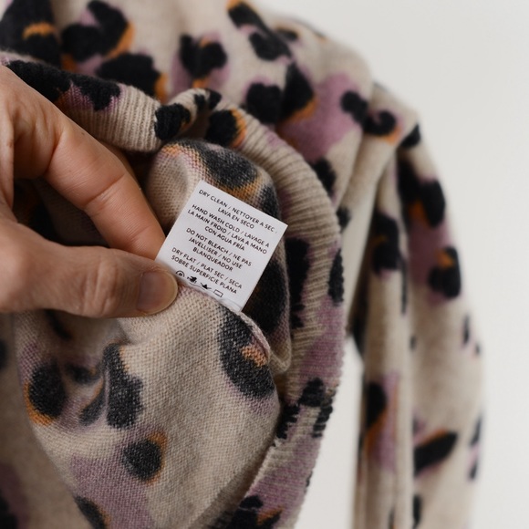 NEW Naadam Cashmere Pullover in Leopard Print - Picture 9 of 11